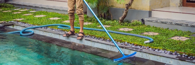 green pool cleaning hilmar - ilustração 2